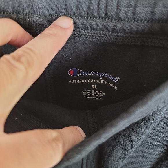 CHAMPION Fleece Joggers, Classic Script, 25" in Black, sz XL - Picture 5 of 9